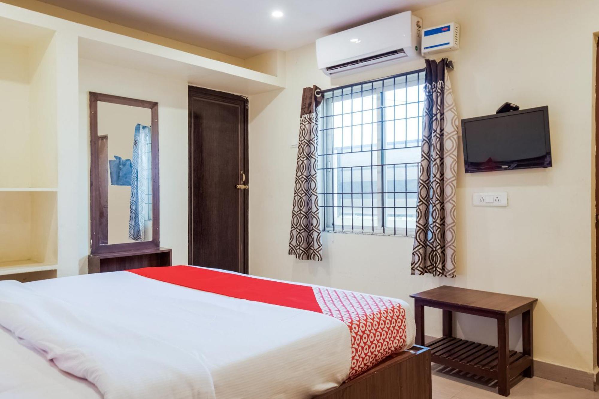 Hotel O Anu Grand Visakhapatnam Buitenkant foto
