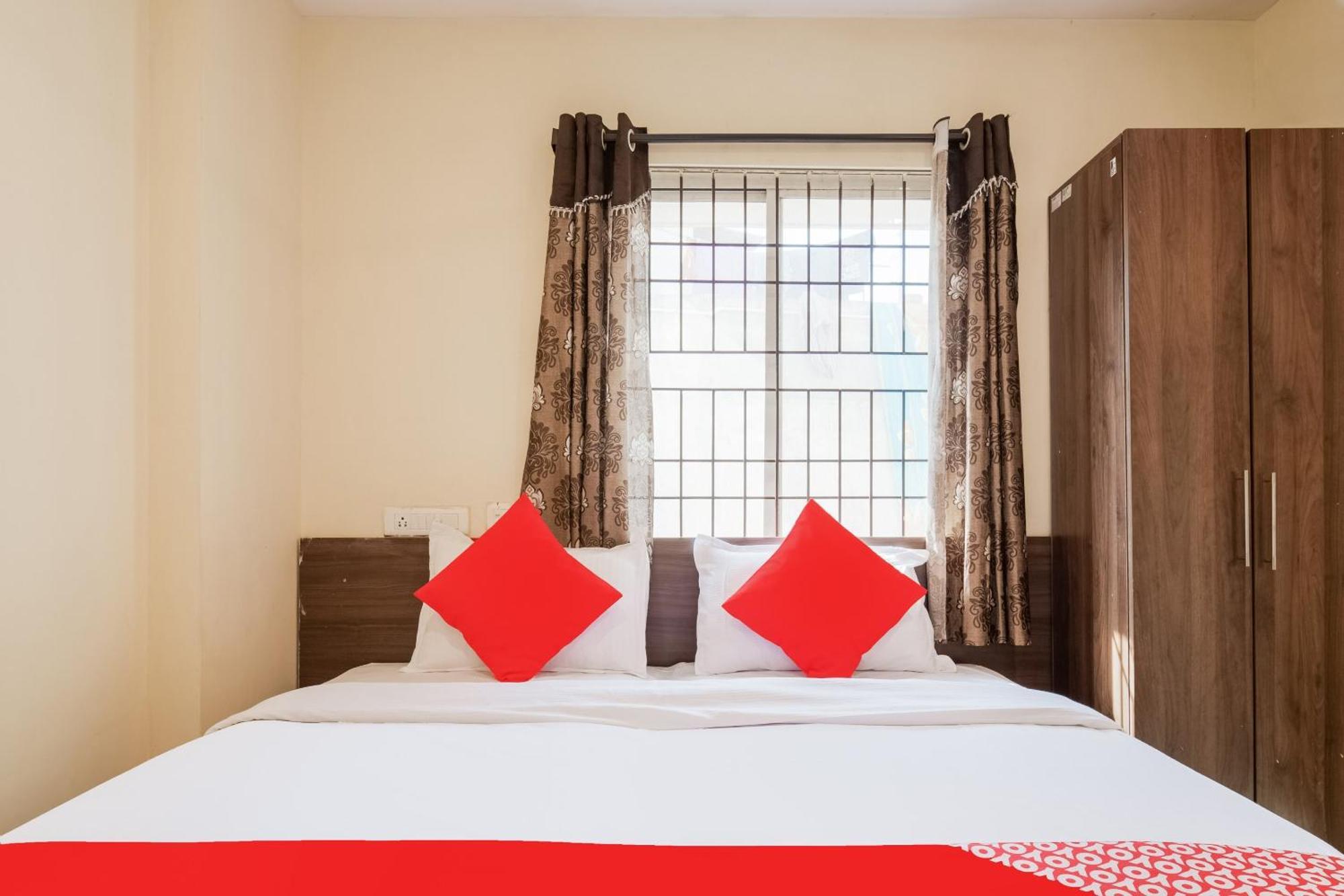 Hotel O Anu Grand Visakhapatnam Buitenkant foto