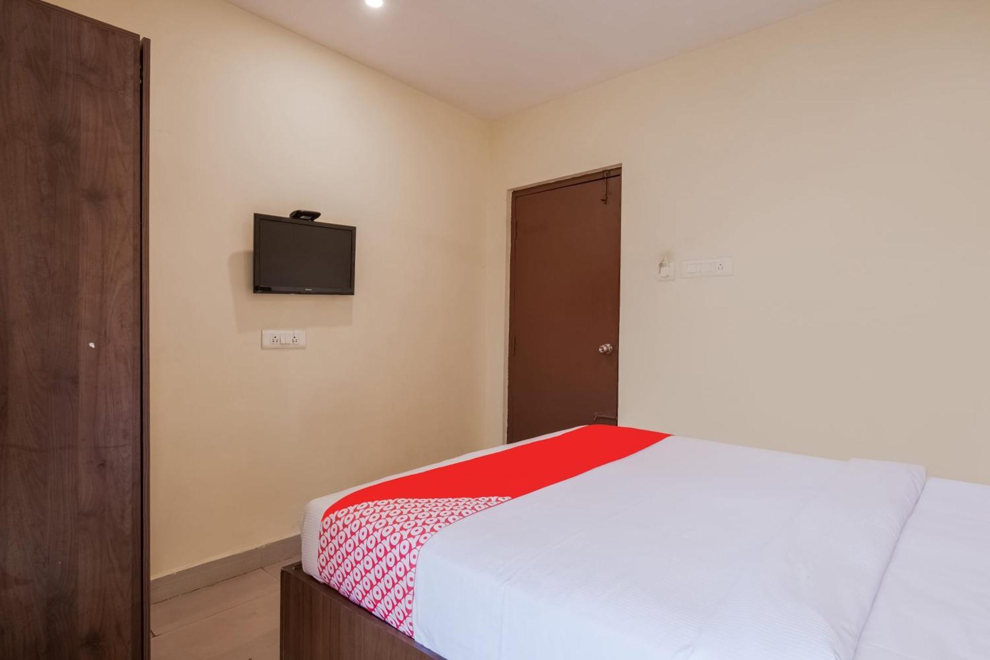 Hotel O Anu Grand Visakhapatnam Buitenkant foto