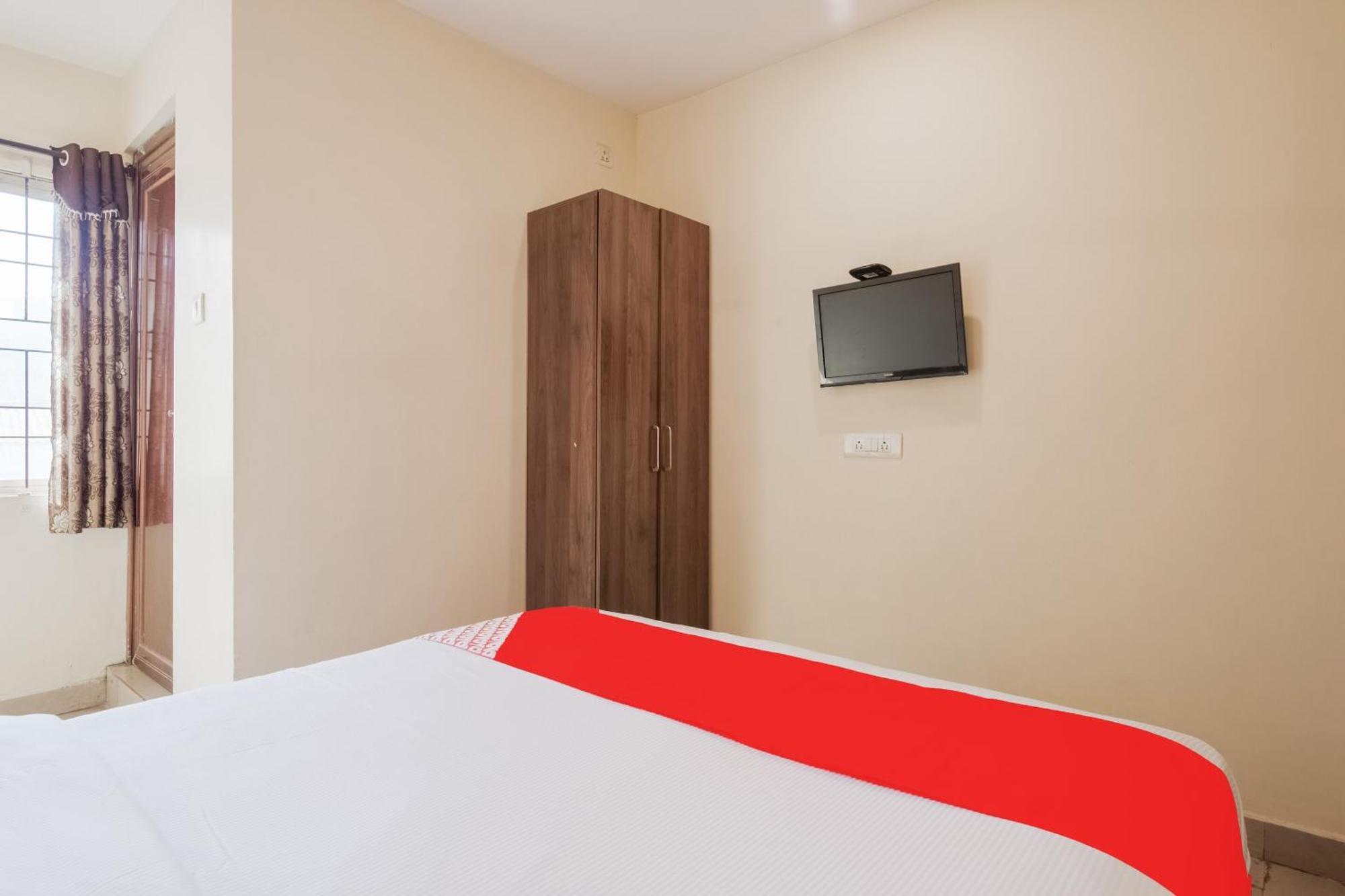 Hotel O Anu Grand Visakhapatnam Buitenkant foto